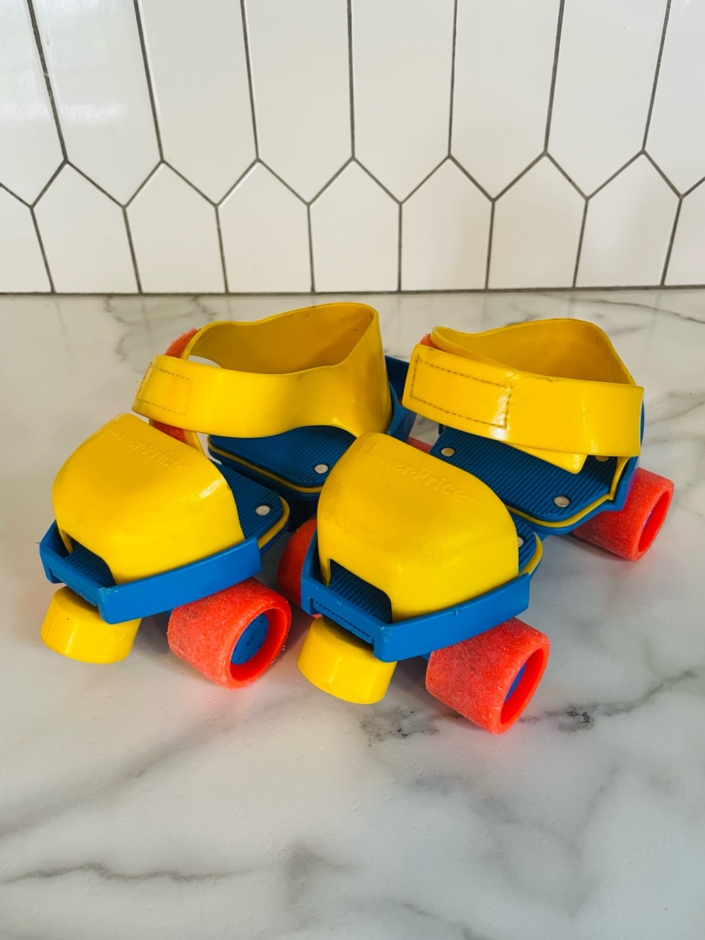 Vintage 1984 Fisher Price 1-2-3 Grow With Me Roller Skates